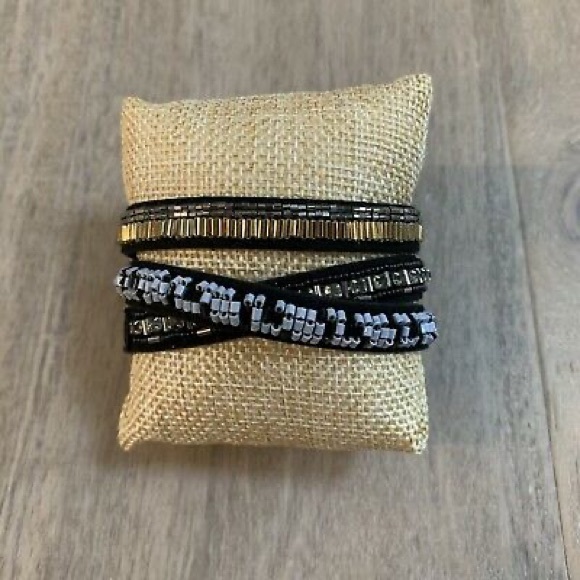 Stella & Dot - Emma Triple Wrap - Picture 4 of 4